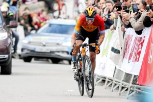 Mikel Landa en una de las rampas duras de este Tour de France 2020