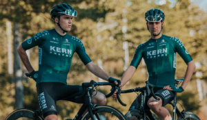 kernpharma 300x175 - Euskaltel, Kern Pharma y Burgos BH,  invitados para la Vuelta