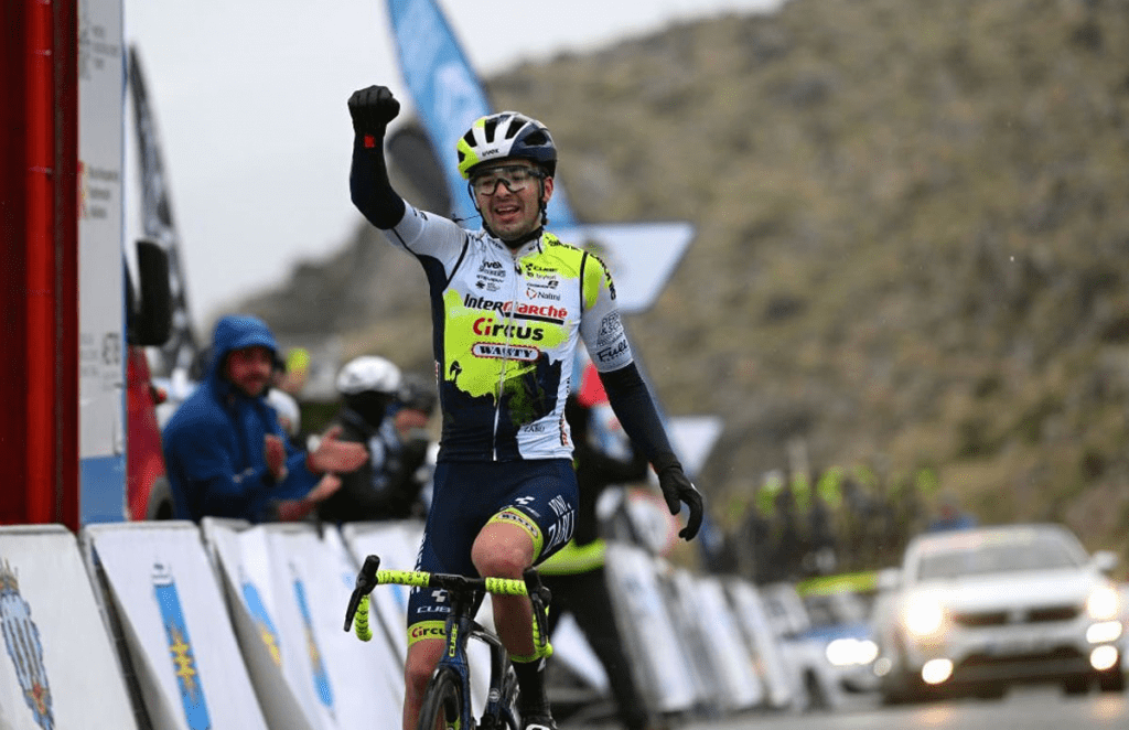 Kobe Goossens gana en Challenge Mallorca en el Alto del Colomer 