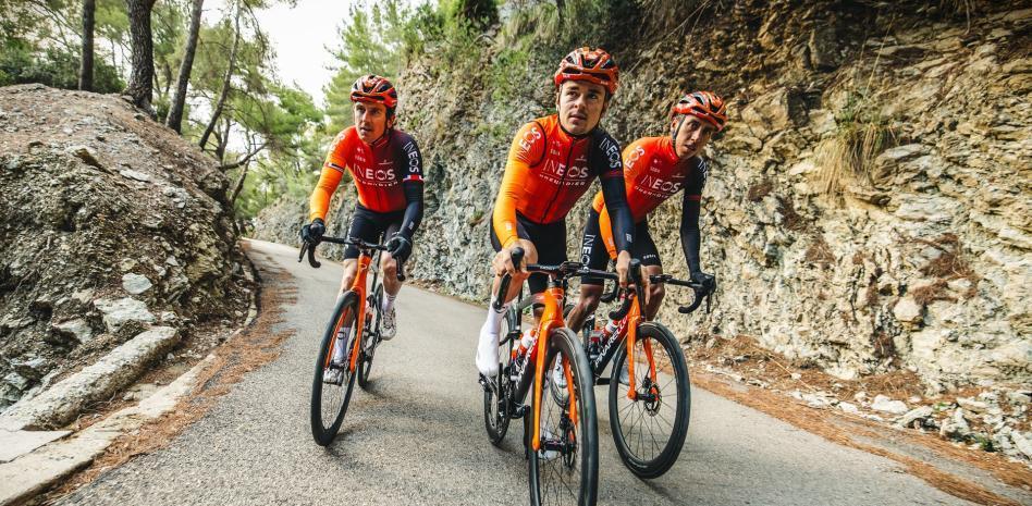 Ineos presenta maillot